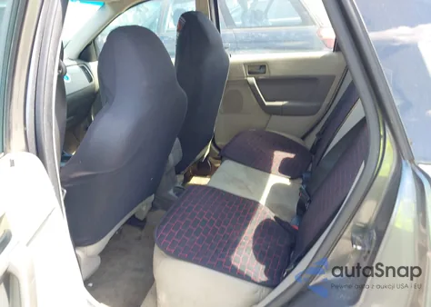 2011 Ford Focus Se z USA, uszkodzony, nr VIN 1FAHP3FN1BW173857